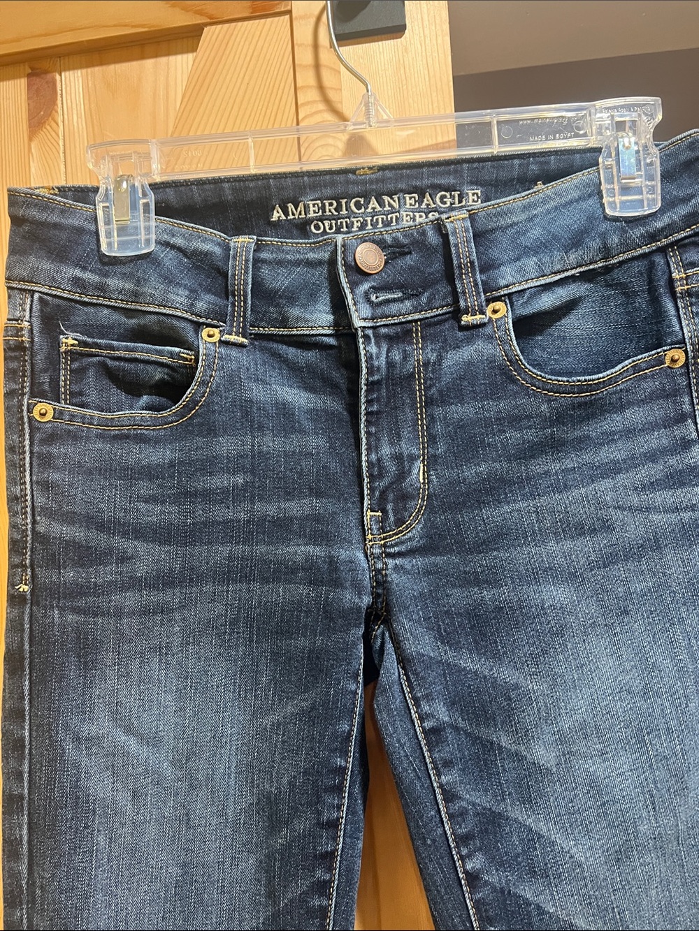 American Eagle Outfitters Women’s Indigo artist crop size 4 with flex stretch